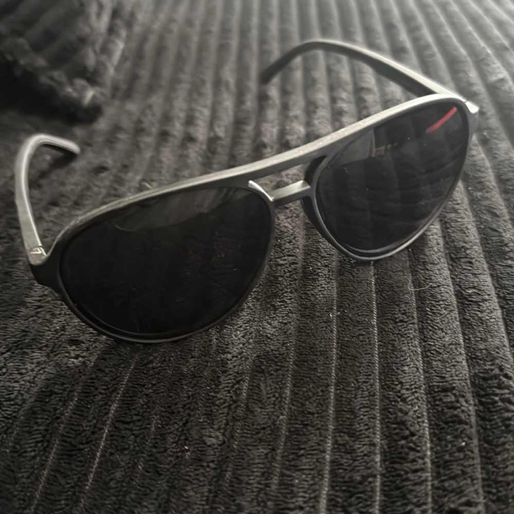Matte Black on Black Lasiyanor-BrandFlat Top Aviators - Like New